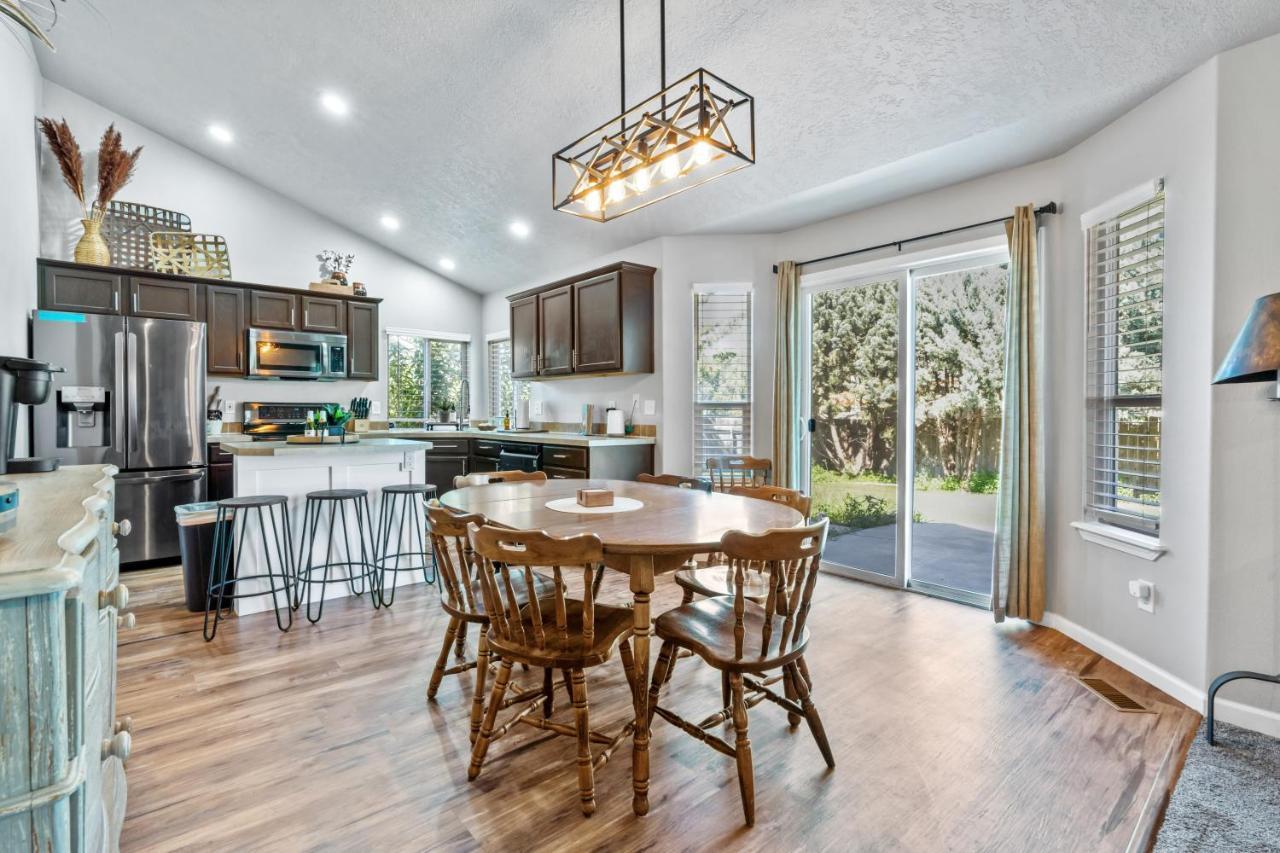 Southwestern Style 4 Bedroom Nampa Home Sleeps 16! Ngoại thất bức ảnh